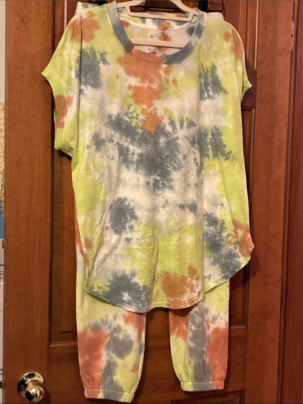 Lou & Grey Short Sleeve Tie-Dye Top and Pants Set in Lime, Gray & Rust NWOT